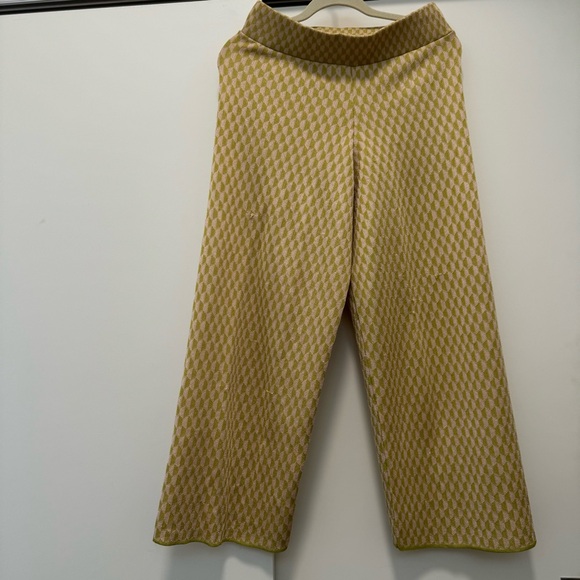 Zara Set! - Picture 5 of 7